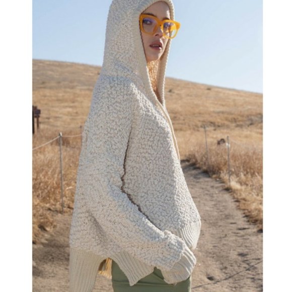 Very J Chenille Hoodie SZ - S/M - Picture 3 of 5